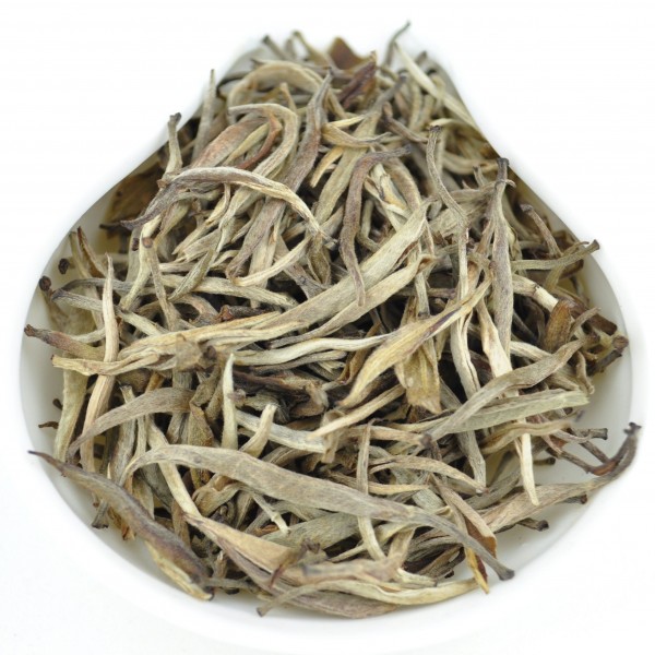 Assamica-Sun-Dried-Silver-Needles-White-Pu-erh-tea-Autumn-2015