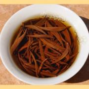Feng-Qing-Gold-Tips-Pure-Bud-Black-Tea-Spring-2016-3