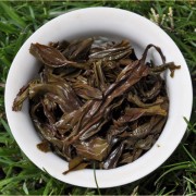 Golden-Guan-Yin-Da-Hong-Pao-Oolong-Tea-Spring-2015-4