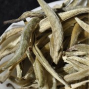 Imperial-Grade-Silver-Needle-White-Tea-of-Jinggu-6