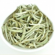 Silver-Needles-White-Tea-of-Feng-Qing-Spring-2016-1