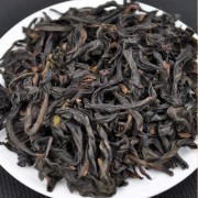 Wu-Yi-Shan-Rock-Tea-quotClassic-Rou-Guiquot-Oolong-tea-Spring-2015-3
